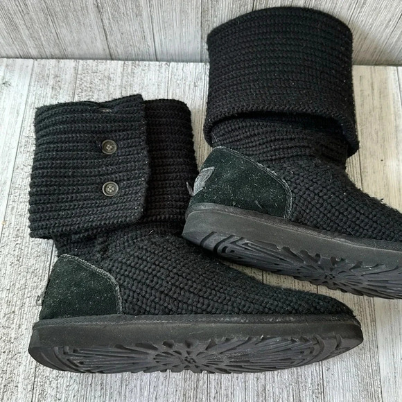 UGG Classic Cardy Boots - Picture 9 of 9